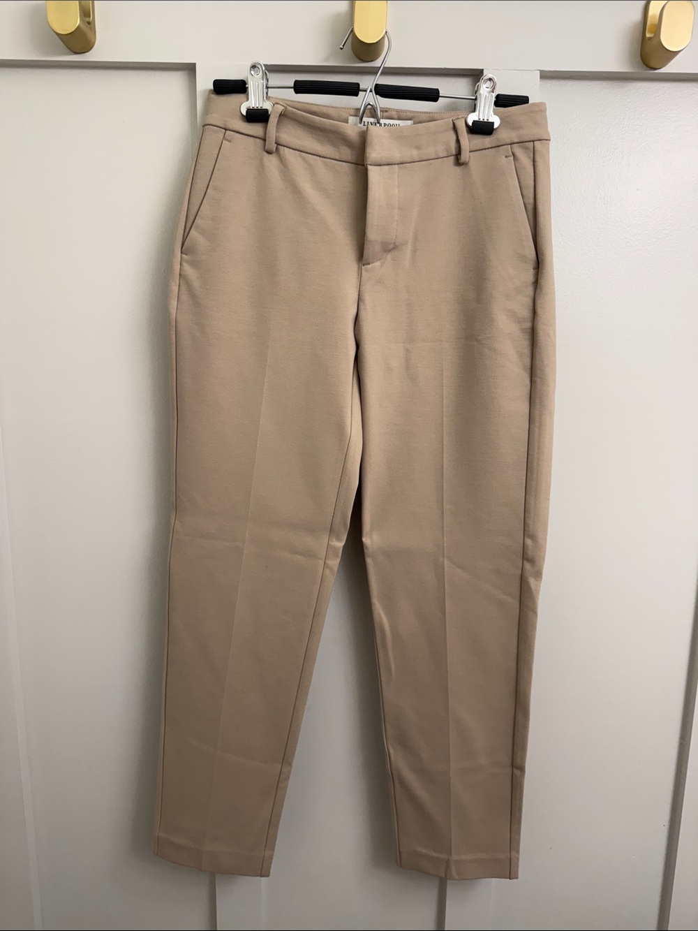 Liverpool Straight Leg Pants in Khaki